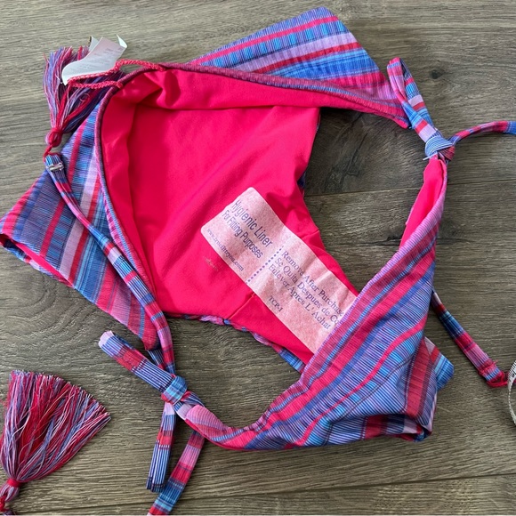 Becca Stripe Therapy Reversible Bikini Bottoms NWOT - Picture 6 of 7